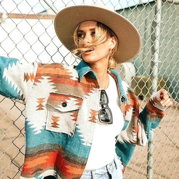 Distressed Yellowstone Aztec Native Flannel Jacket Coat Shacket Top Blue Red - Picture 2 of 11